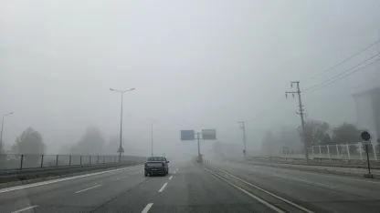 Bucak'ta sis görüş mesafesini düşürdü