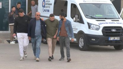 Antalya'da polis memurunun öldürdüğü eşi ve 2 çocuğunun cenazeleri alındı