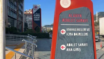 Alanya’da sokakta kadına saldırıda bulunan şahıs adliyeye sevk edildi