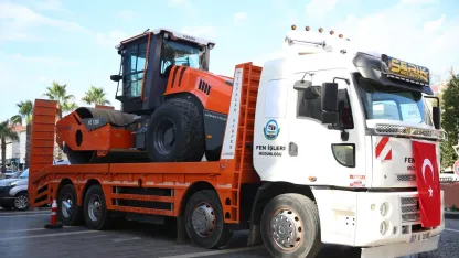 Serik Belediyesi'ne 4 yeni hizmet aracı