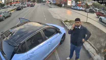 Kadın şoförün kullandığı otobüsün önünü kesen genç, "maganda" ilan edilmesine tepki gösterdi