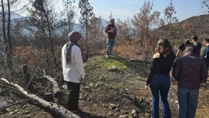 Menteşe’nin gönüllü gençlerinden örnek çevre hareketi