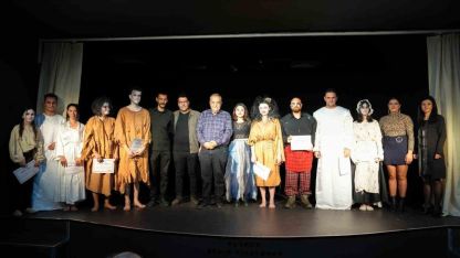 Tarsuslu genç oyuncular modern macbeth uyarlamasıyla sahne aldı