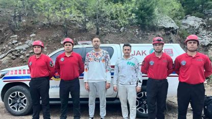 Yürüyüş sırasında kaybolan 2 genç, 15 saat sonra JAK timleri tarafından bulundu