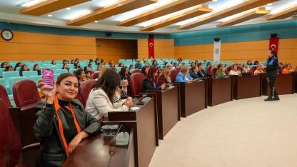 Tarsus’ta kadına şiddetle mücadele için farkındalık programı