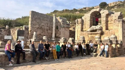 Perge'de 'Öğrenmenin yaşı yoktur' gezisi