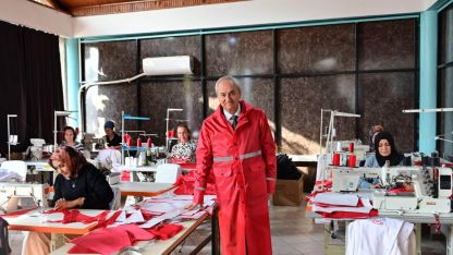 Kocagöz, kadın emeğiyle büyüyen Tekstil Atölyesi’ni ziyaret etti