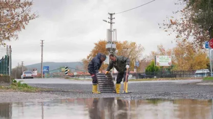 Menteşe Belediyesi kuvvetli yağış uyarısı öncesi hazırlıklarını yaptı