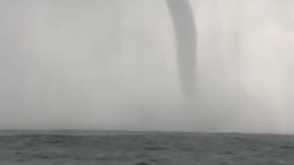 Marmaris’te denizde hortum oluştu