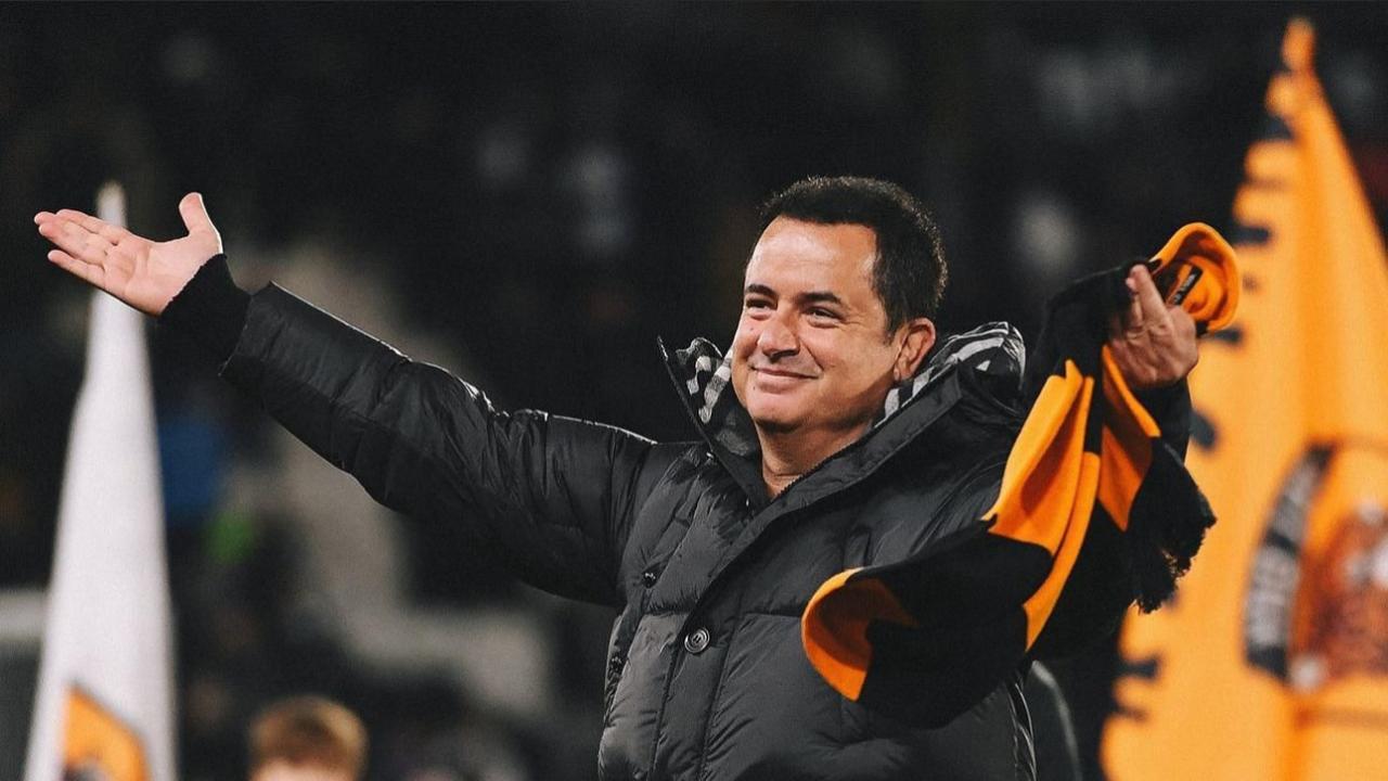 Acun Ilıcalı&#039;nın takımlarından çifte zafer