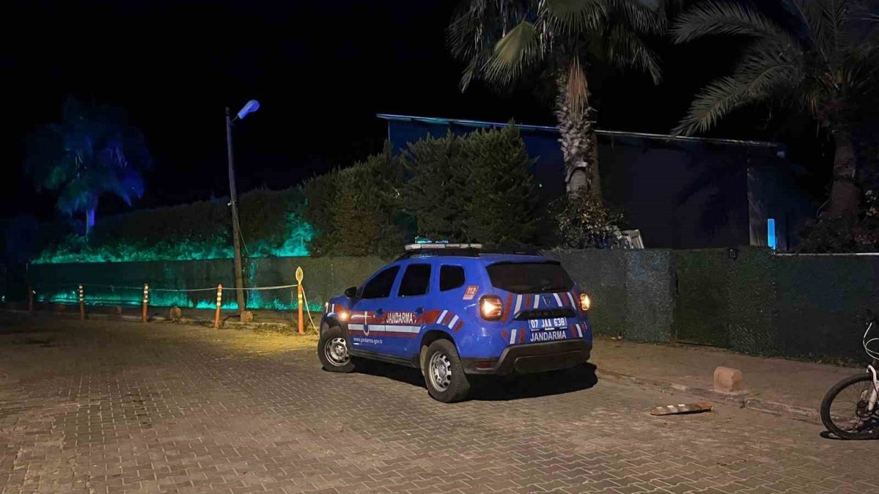 Alanya’da apartmanda çıkan yangın ekiplerce söndürüldü