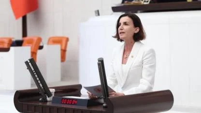 Aliye Coşar: “Kadın cinayetleri artıyor, kadın politikalarına ayrılan pay azalıyor”