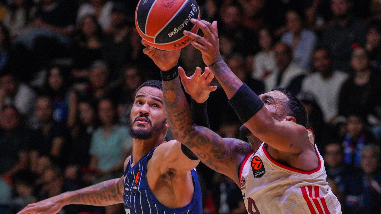 Anadolu Efes - Bayern Münih: 74-72