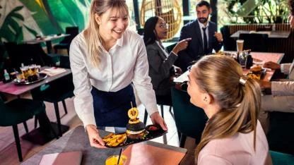 Antalya turizminde büyük sorun! Turizmciler yeni model arıyor