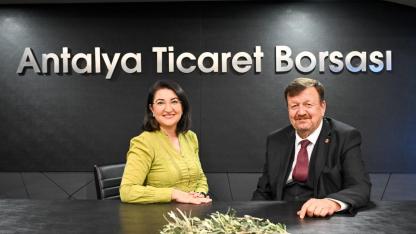 Antalya'da zeytin ve zeytinyağı üretimi konuşuldu