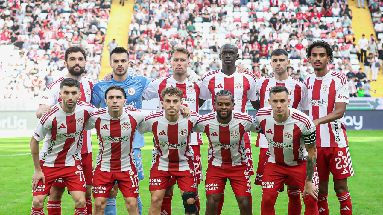 Antalyaspor, Eyüp deplasmanında çıkış arıyor! Maçın muhtemel 11’leri
