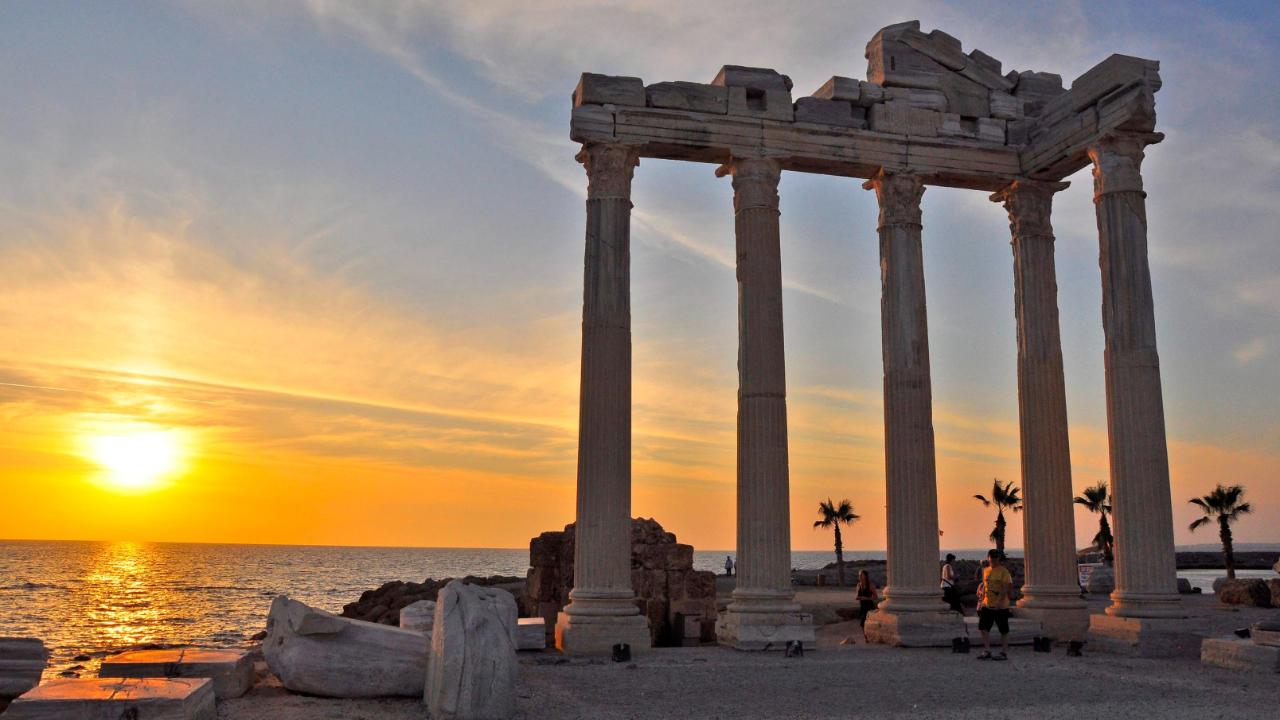 Antalya&#039;ya Müze