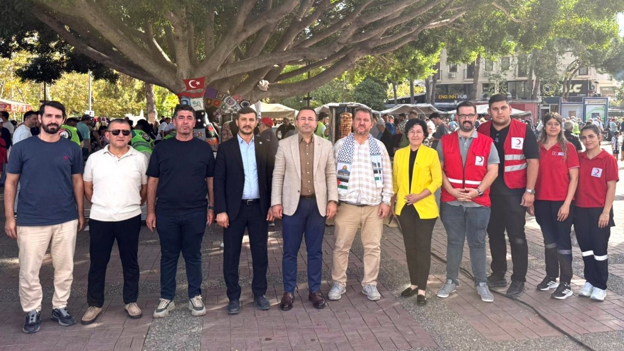 Başkan Güngör Gazze kermesine katıldı