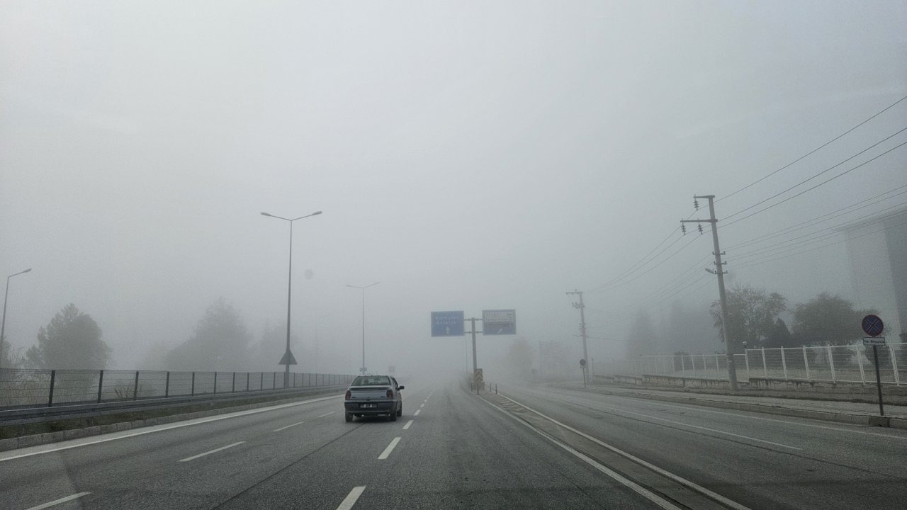 Bucak&#039;ta sis görüş mesafesini düşürdü
