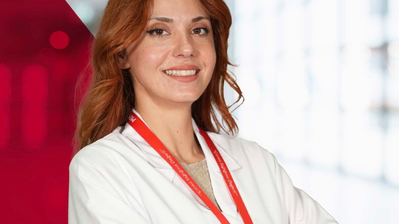 Diş Hekimi Özbek: &quot;Ağız kokusu sosyal ilişkileri derinden sarsabiliyor&quot;