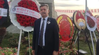 Eğitim-İş Antalya Şubesi: “Cumhuriyete sahip çıkıyoruz”