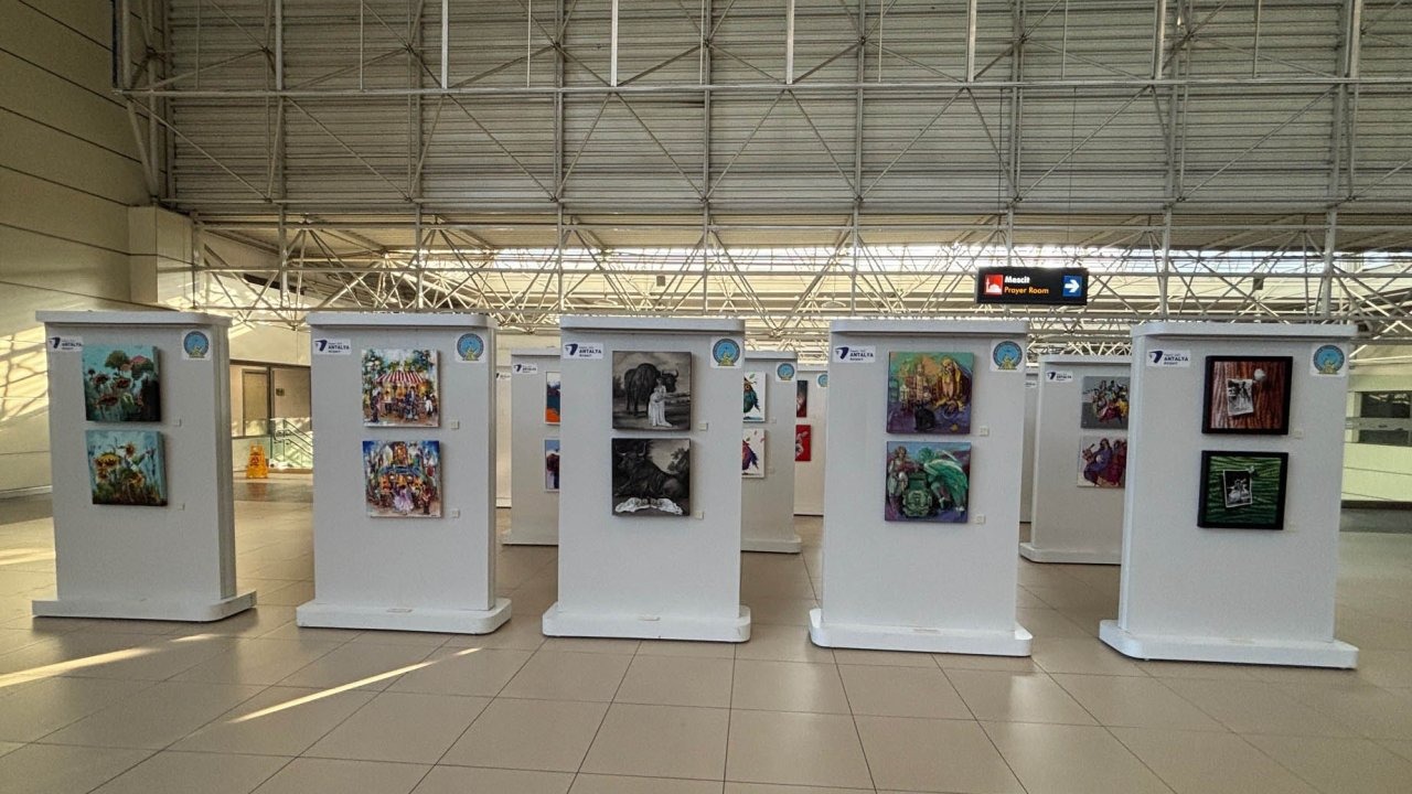 Fraport TAV Antalya Airport&#039;ta &#039;OvooArt Air Space Antalya&#039; sergisi
