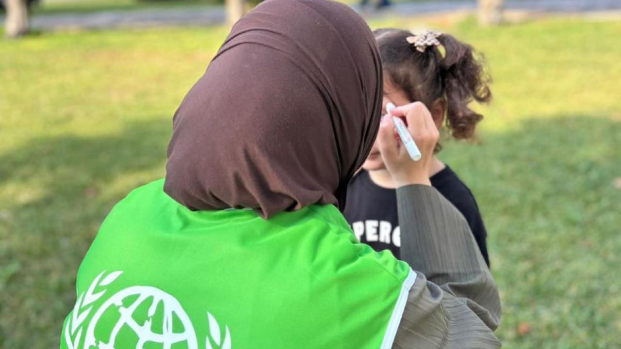 İHH Antalya, yetim çocuklar için &quot;Uçurtma Şenliği&quot; düzenledi