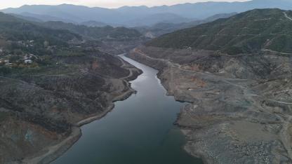 Kentin içme suyunu karşılayan barajın su seviyesi yüzde 6'ya düştü