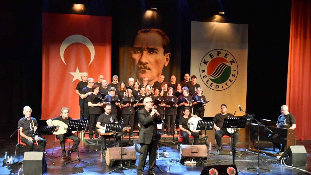 Kepez Belediyesi, Atatürk’ü sevdiği şarkılarla yad etti
