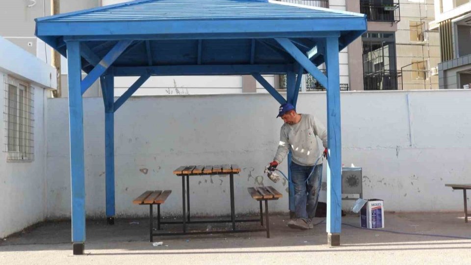 Kepez Belediyesi’nden okullara estetik dokunuş