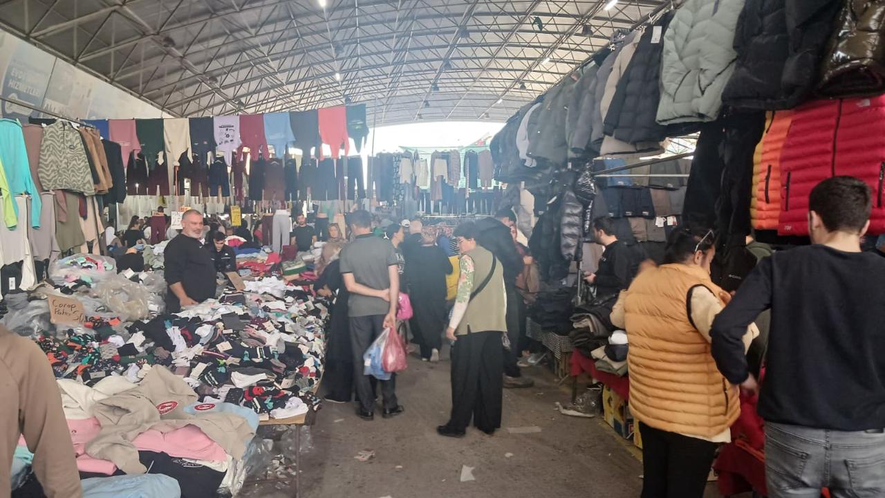 Kıyafette pazar alışverişi revaçta!