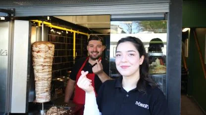 Kore'de döner kesmeyi öğrendiler Türkiye'de dükkan açtılar