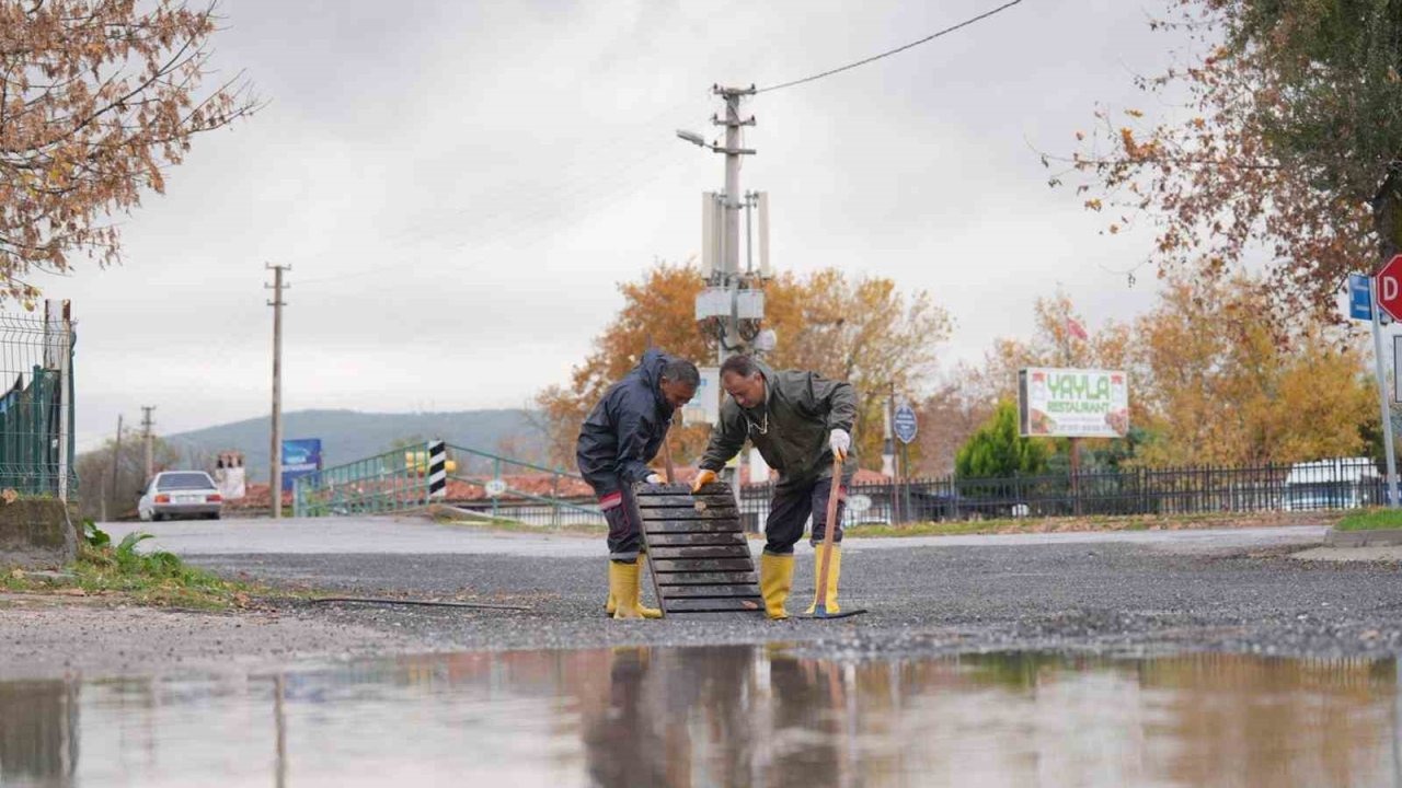 Menteşe Belediyesi kuvvetli yağış uyarısı öncesi hazırlıklarını yaptı