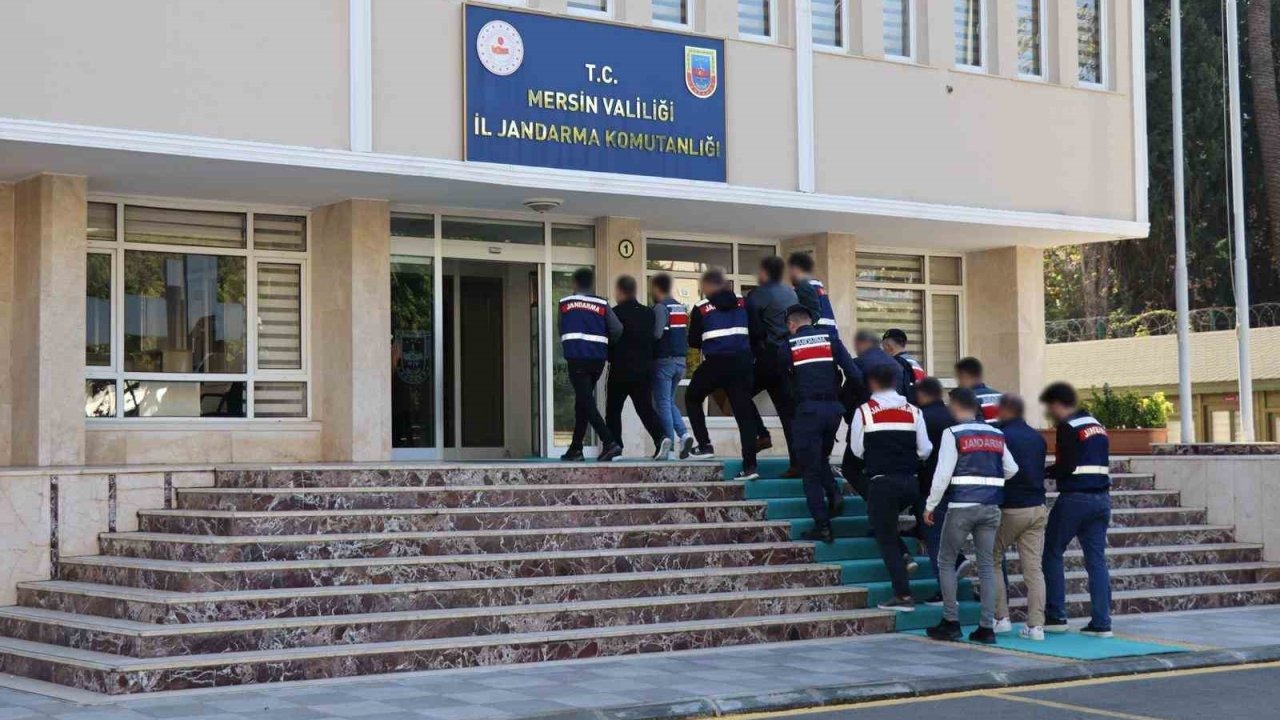 Mersin’de aranan şahıslar operasyonu: 34 şüpheli tutuklandı