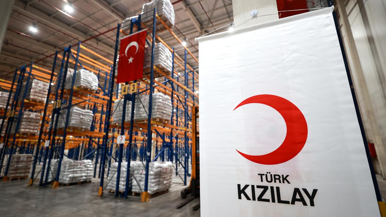 Mersin&#039;de yardımların kriz bölgelerine hızla ulaştırılmasını sağlayacak &quot;Stratejik Stok Merkezi&quot; açıldı