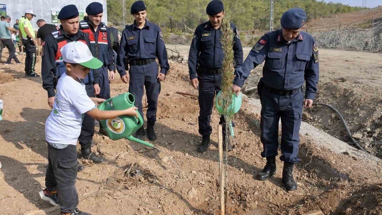 Milli Ağaçlandırma Gününde Bozyazı’da fidanlar toprakla buluştu