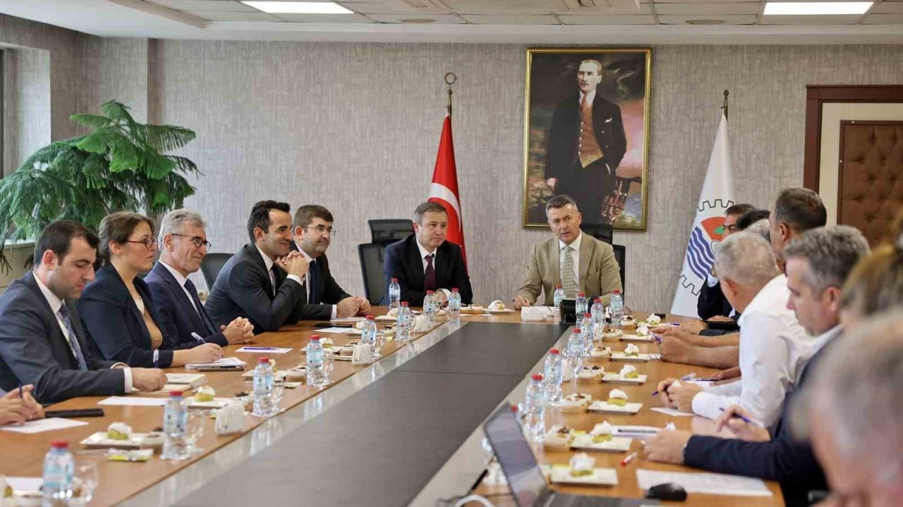 MTSO Başkanı Çakır: &quot;Üretici ve tüketici halleri korunmalı&quot;