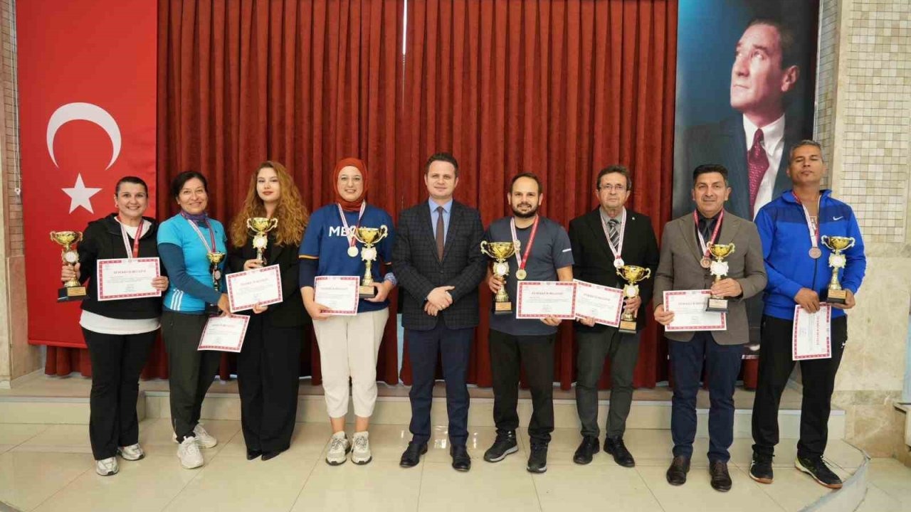 Muğla’da öğretmenler arası spor turnuvalarının ödül töreni coşkuyla gerçekleşti