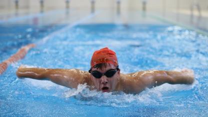 Otizmli ve down sendromlu gençler, milli takıma girmek için azimle kulaç atıyor