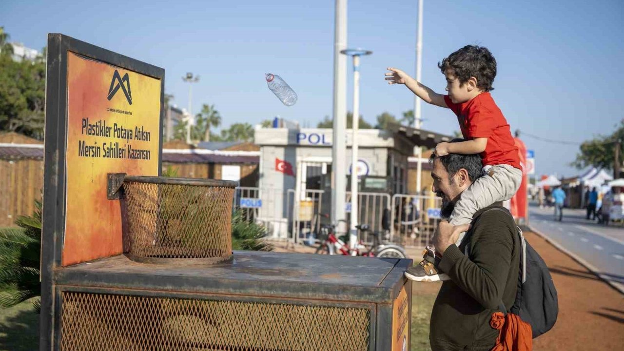 ’Plastiksiz Mersin Sahilleri’ projesi ile 10 ayda 1 ton plastik toplandı