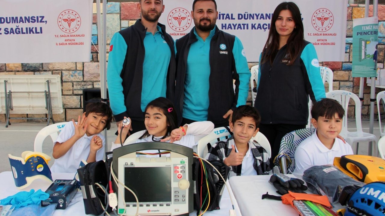 &#039;Sağlıklı Çocuk, Sağlıklı Gelecek&#039; programı düzenlendi