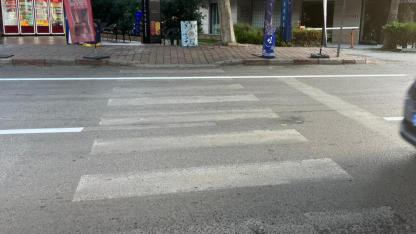 Sürücüler yaya geçitlerini fark etmiyor