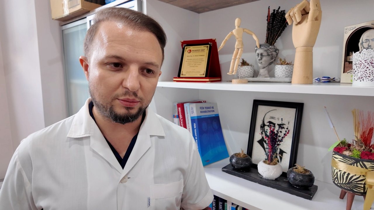 Yanlış duruş alışkanlıkları gizli vücut problemlerine yol açıyor