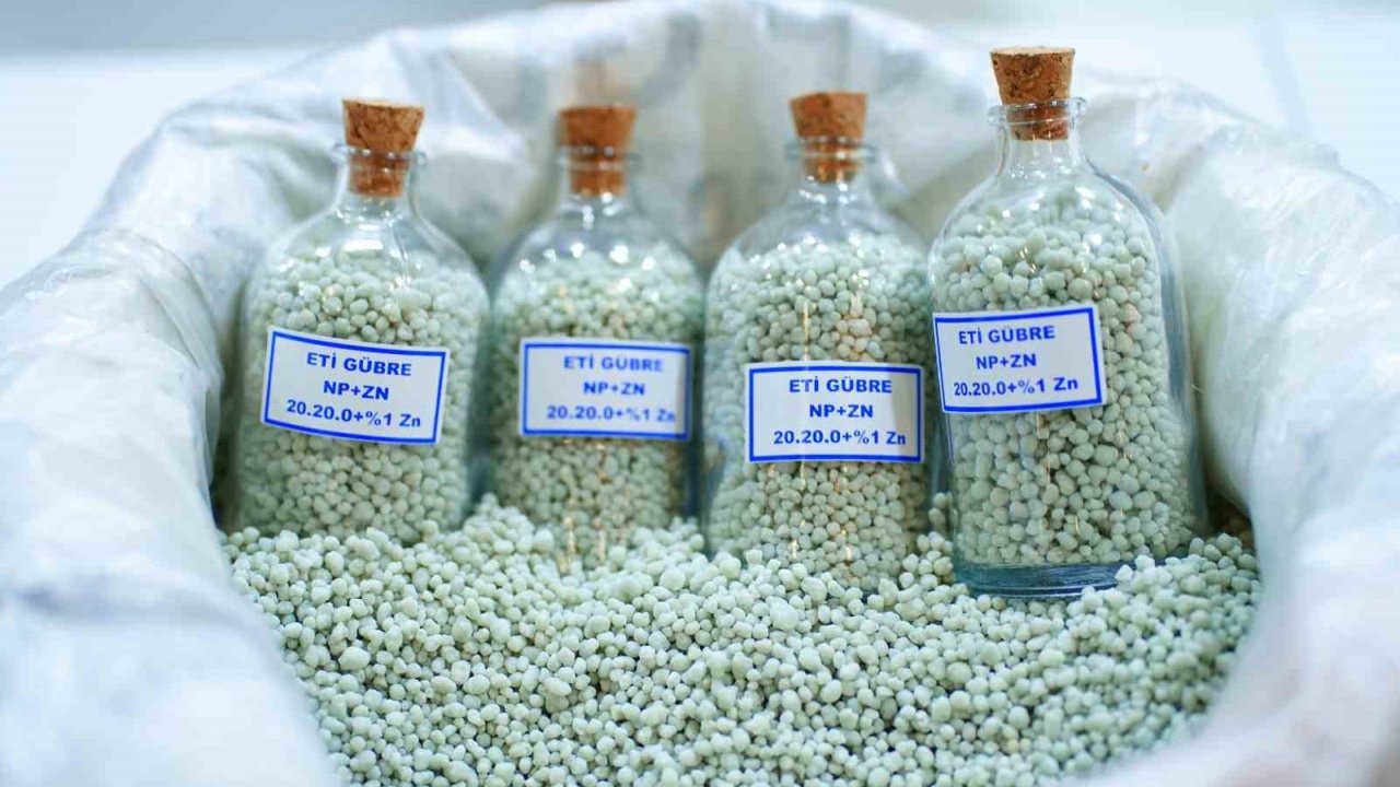 Yerli üretim gübreler Growtech’te ilgi gördü