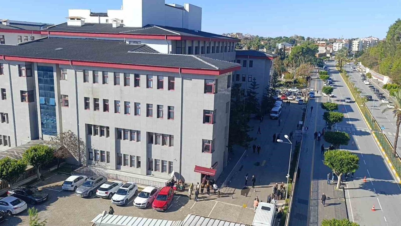 155 sayfalık suç örgütü davası: 9 tutuklu sanık hakim karşısında