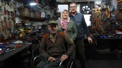 Çatıdan düşüp yüzde 94 engelli kaldı sıfırdan öğrendiği ikinci meslekle hayata tutundu