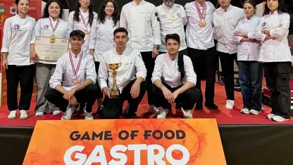 MAKÜ öğrencileri 12 altın madalya kazandı