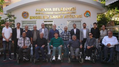 Engelli bireylere özel ödüllü dart turnuvası