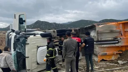 Kamyon sürücüsü yaralandı