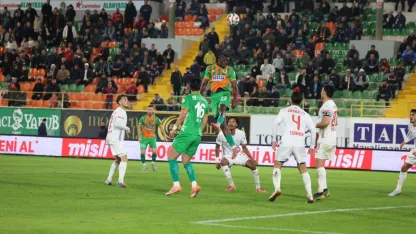 Akdeniz derbisinde puanlar paylaşıldı! Alanyaspor – Antalyaspor : 0-0